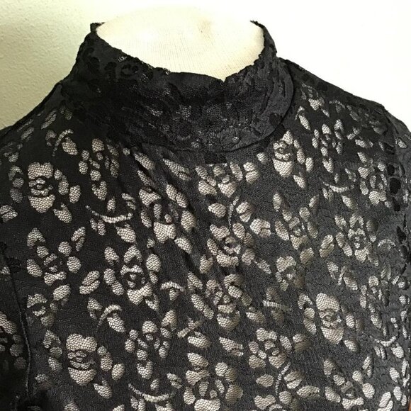 bebe Mock Neck Lace Bodysuit - Picture 4 of 5